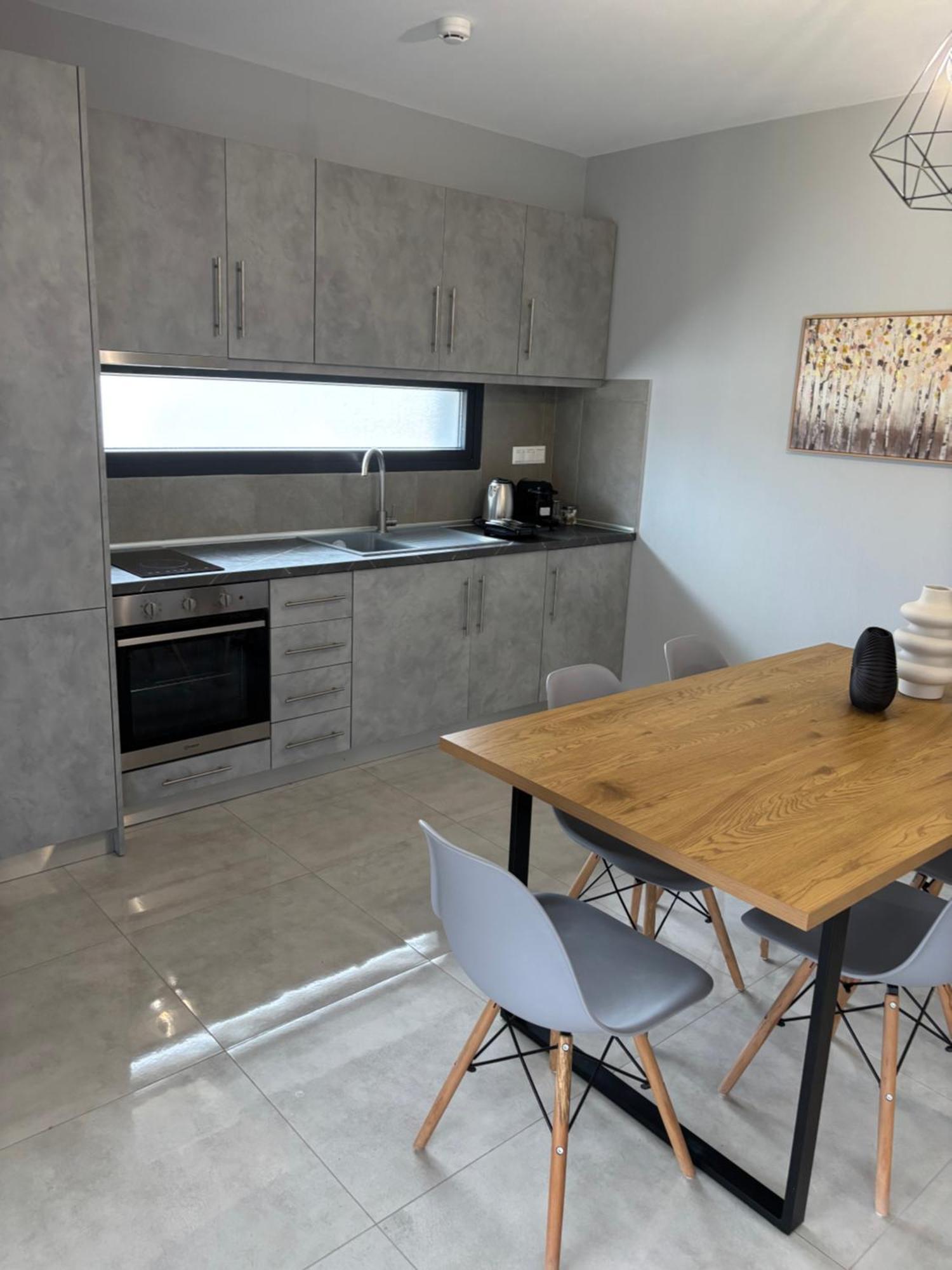 Elinor Apartments 弗洛伊塔 外观 照片